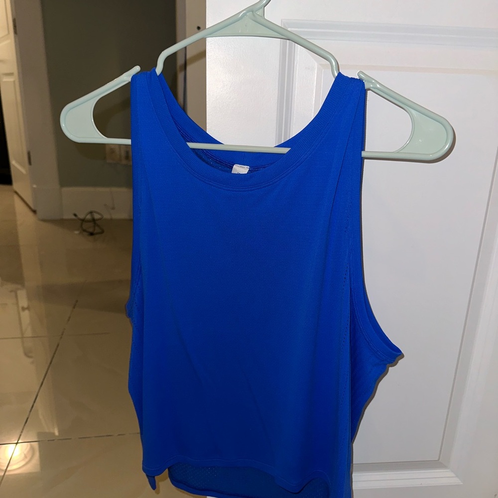 Lululemon size 10 blue train to be tank top worn once